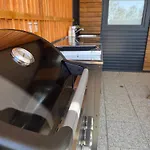 Sunny Stay - Mobile Home In A Campsite With A Pool, Few Steps From The Beach * Pirovac