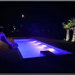 Sunny - Mobile In A With A Pool, Few Steps From The
