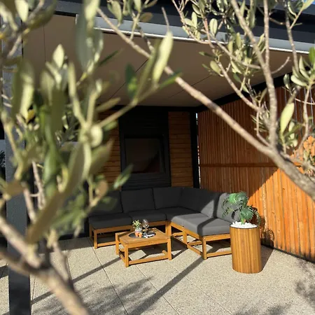 Apartment Sunny - Mobile 1 Minute From With Free Parking And Wifi! Pirovac
