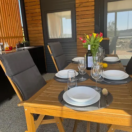 Sunny - Mobile 1 Minute From With Free Parking And Wifi! * Pirovac