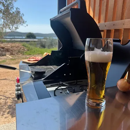 Sunny - Mobile 1 Minute From With Free Parking And Wifi! Pirovac