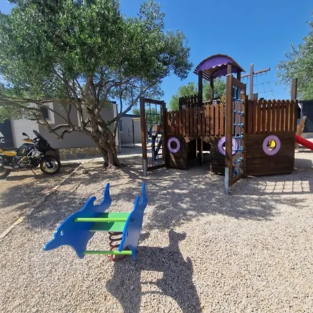 Sunny - Mobile 1 Minute From With Free Parking And Wifi! *