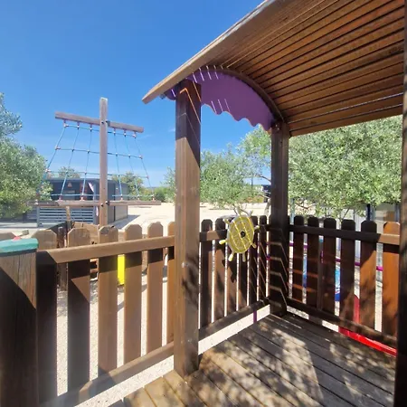 Sunny - Mobile In A With A Pool, Few Steps From The *