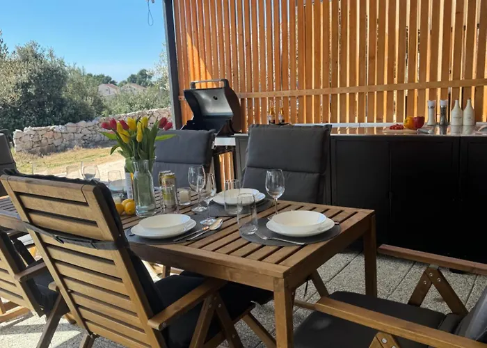 アパート Sunny - Mobile 1 Minute From With Free Parking And Wifi!