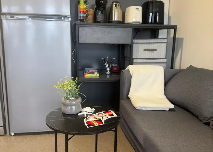 Sunny - Mobile 1 Minute From With Free Parking And Wifi! ピロヴァッツ