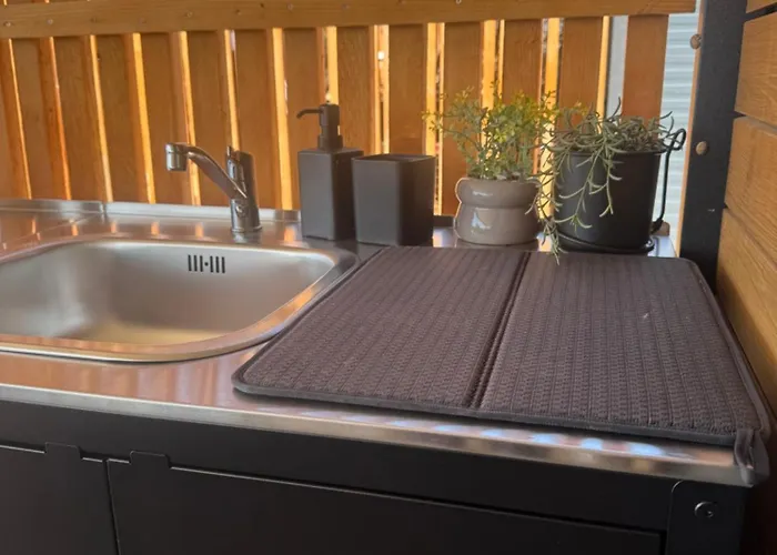 Sunny - Mobile 1 Minute From With Free Parking And Wifi! アパート