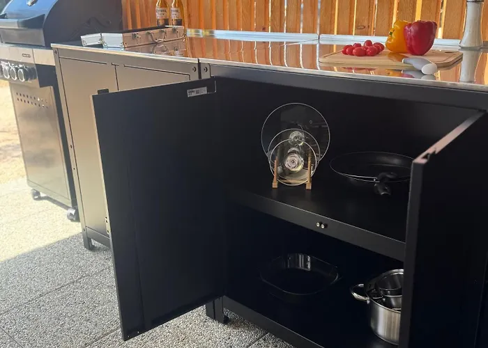 Sunny - Mobile 1 Minute From With Free Parking And Wifi! アパート ピロヴァッツ