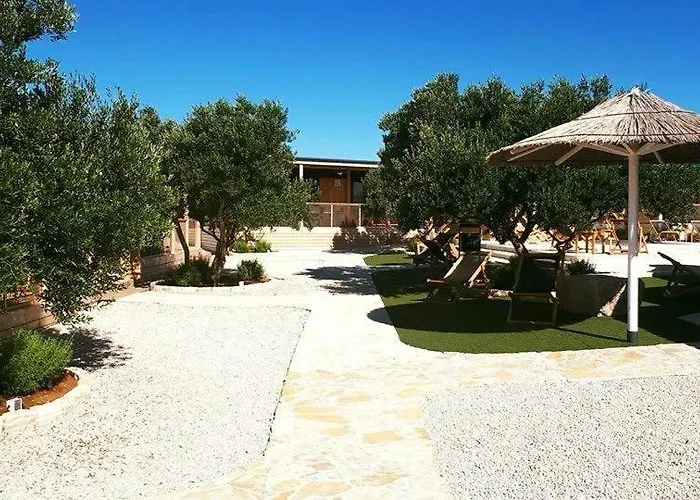 Sunny - Mobile 1 Minute From With Free Parking And Wifi! *