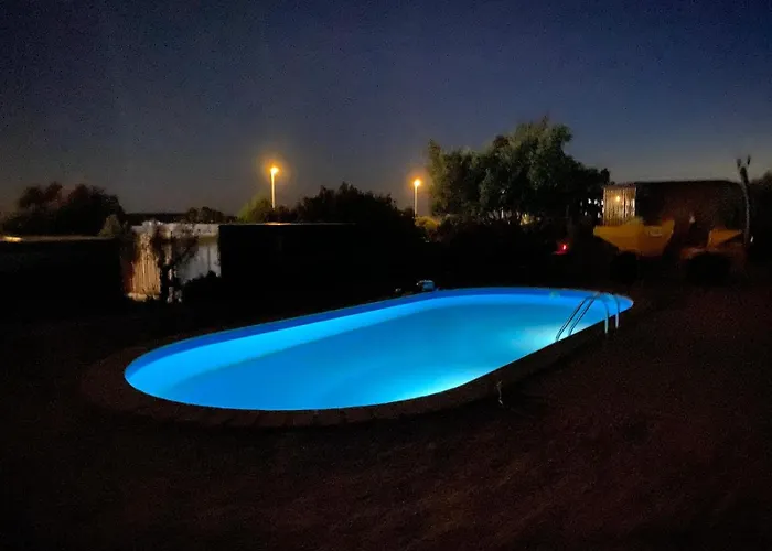 Sunny - Mobile 1 Minute From With Free Parking And Wifi!