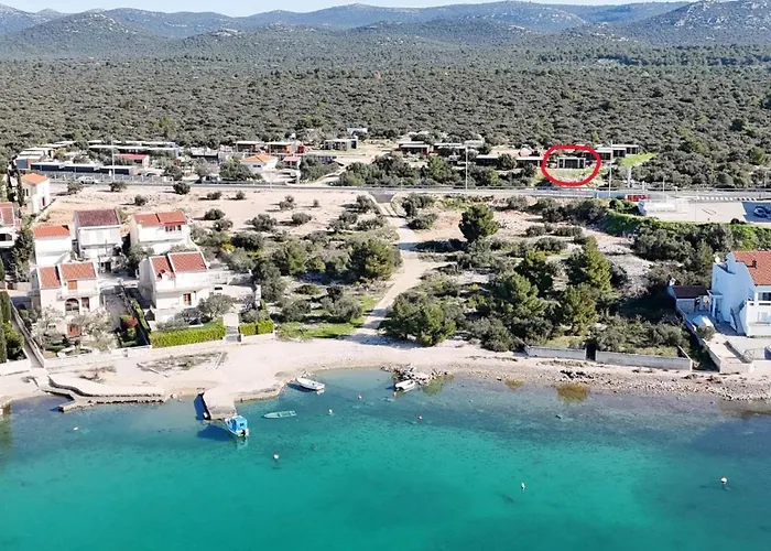 Sunny - Mobile 1 Minute From With Free Parking And Wifi! アパート