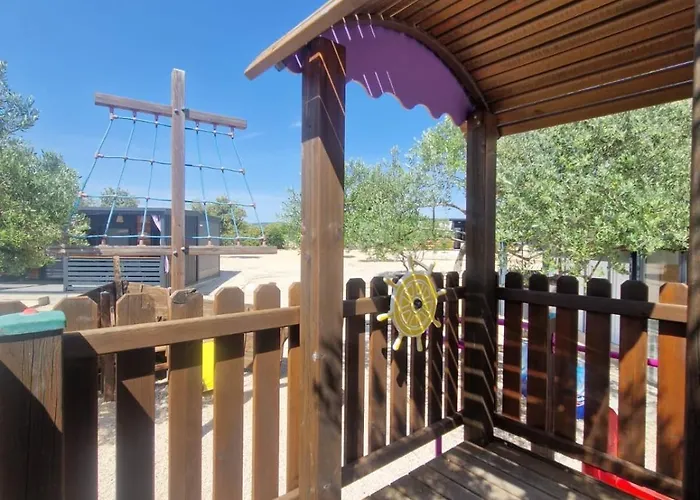 Sunny - Mobile 1 Minute From With Free Parking And Wifi! *