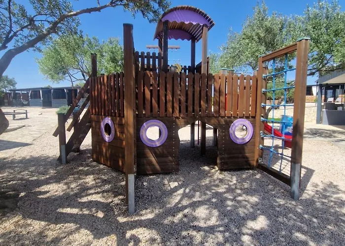 Sunny - Mobile 1 Minute From With Free Parking And Wifi! * Pirovac